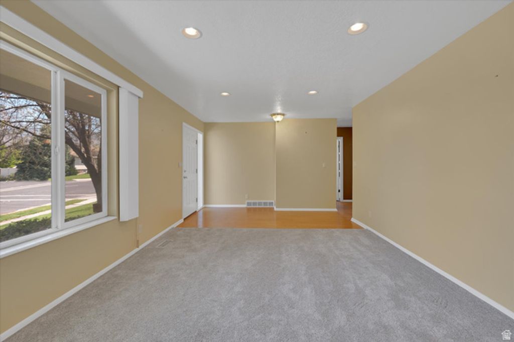 Image 3 of property listing at 390 E 1200 N, Logan, UT 84341