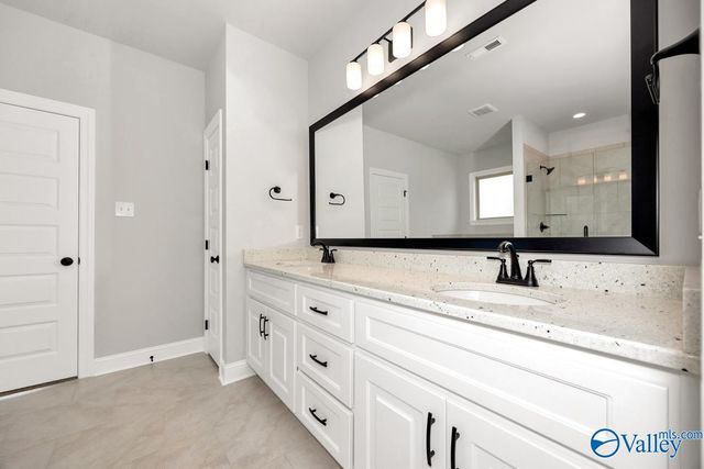 125 Pike Ackert Road, Meridianville, AL 35759