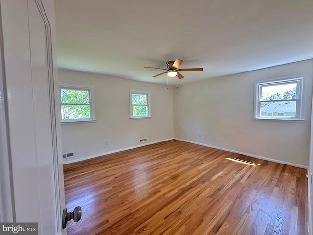 12 ZIFF LA, West Windsor, NJ 08550