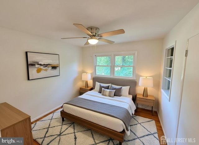 12 ZIFF LA, West Windsor, NJ 08550