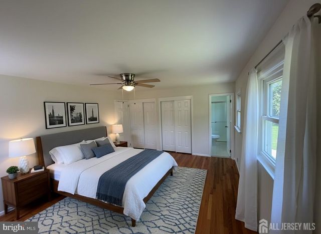 12 ZIFF LA, West Windsor, NJ 08550