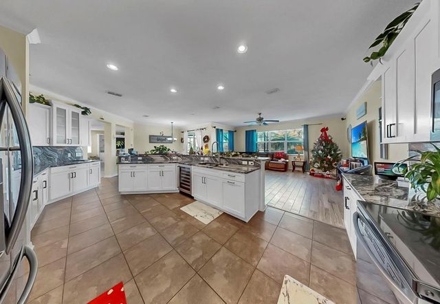 5457 SANDY SHELL DRIVE, Apollo Beach, FL 33572