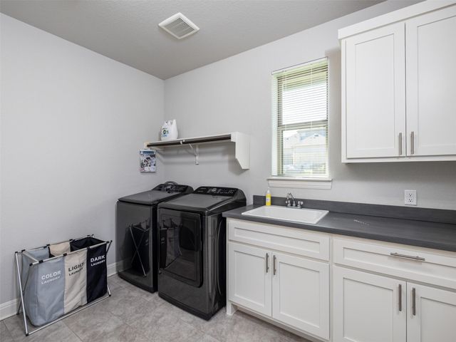 505 Lodge CT, Liberty Hill, TX 78642