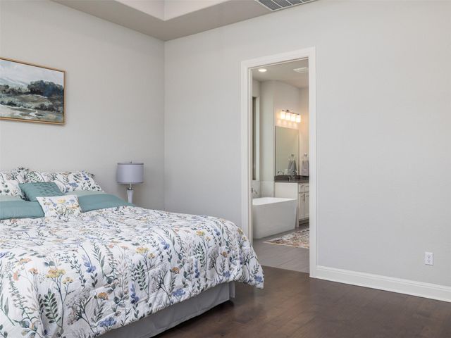 505 Lodge CT, Liberty Hill, TX 78642
