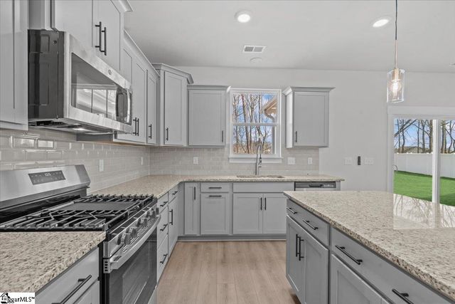 392 Florence Street, Spartanburg, SC 29303