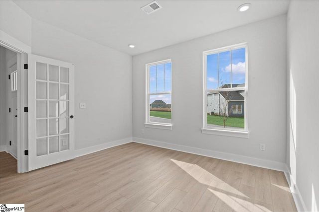 392 Florence Street, Spartanburg, SC 29303