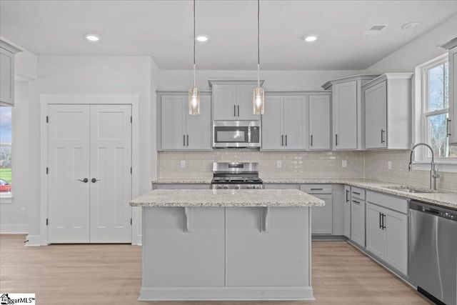 392 Florence Street, Spartanburg, SC 29303