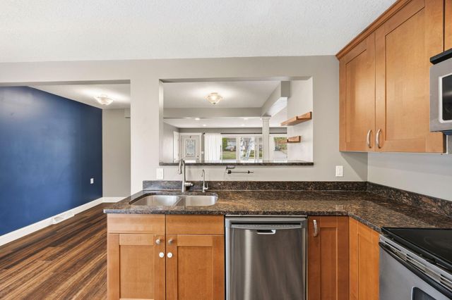 3670 Robinwood Terrace, Minnetonka, MN 55305