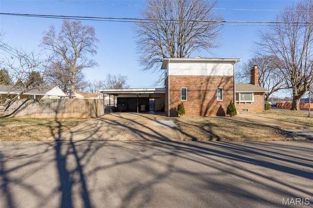 603 N A Street, Farmington, MO 63640