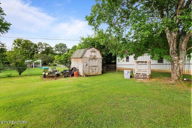 214 Higdon Lane, Lafollette, TN 37766