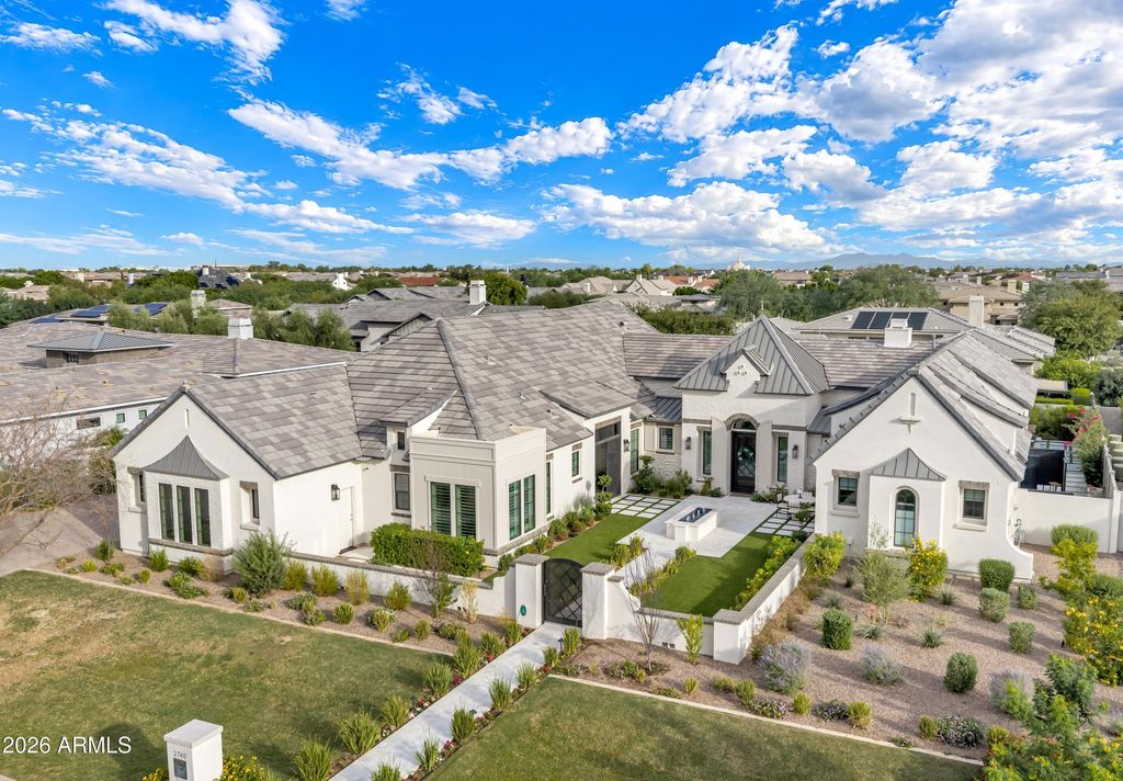 2748 E HUMMINGBIRD Way, Gilbert, AZ 85297 — exterior