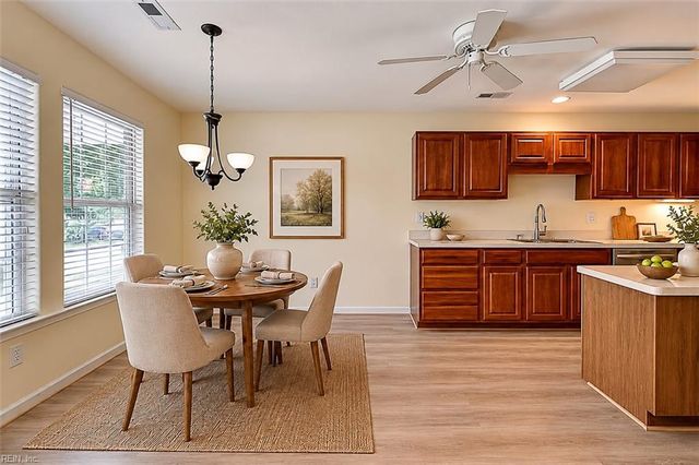 135 Waters Edge DR, Williamsburg, VA 23188