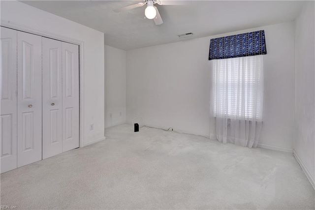 135 Waters Edge DR, Williamsburg, VA 23188