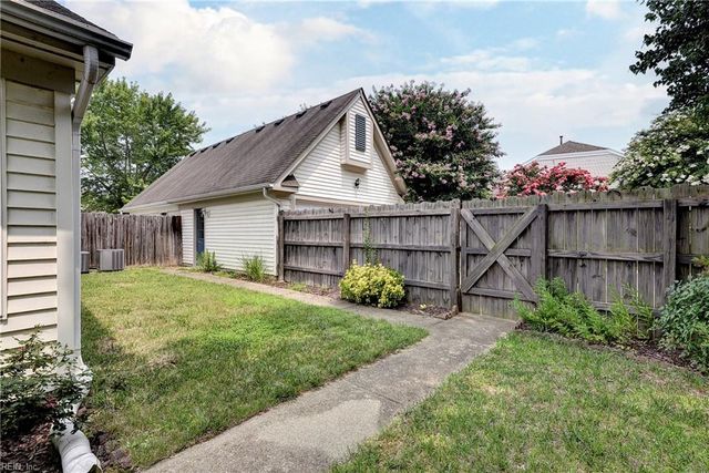 135 Waters Edge DR, Williamsburg, VA 23188
