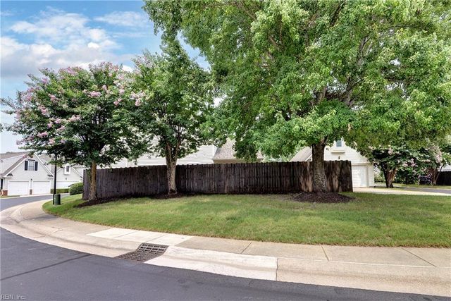 135 Waters Edge DR, Williamsburg, VA 23188