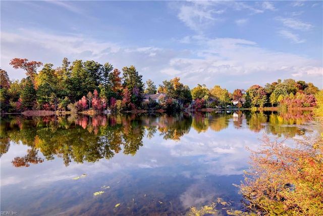 135 Waters Edge DR, Williamsburg, VA 23188
