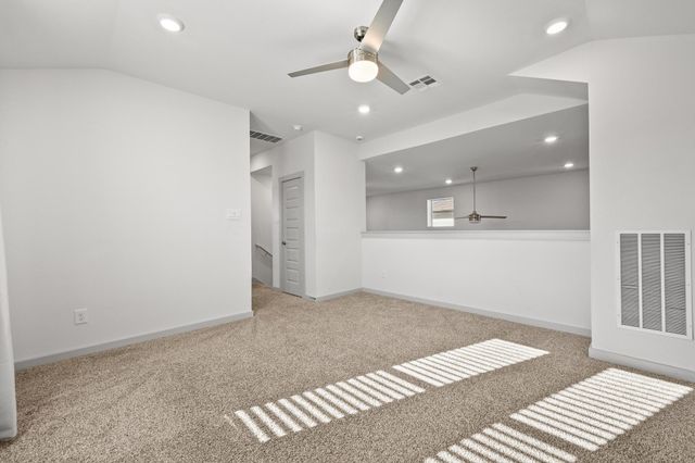 522 Wilshire RD, San Marcos, TX 78666