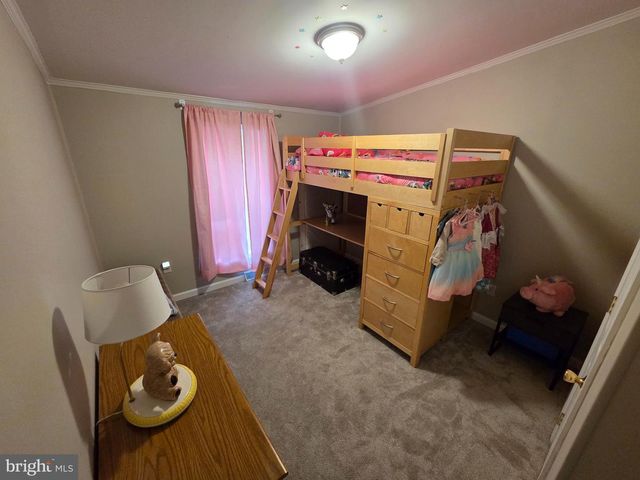 1 SHADYWOOD DR, Quakertown, PA 18951