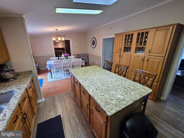 1 SHADYWOOD DR, Quakertown, PA 18951
