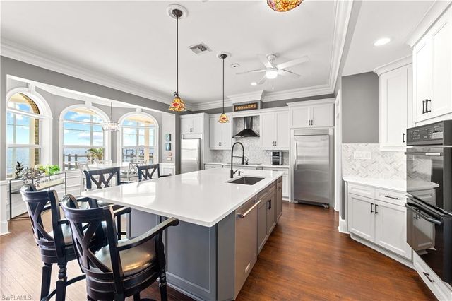 1807 Coral CIR, North Fort Myers, FL 33903