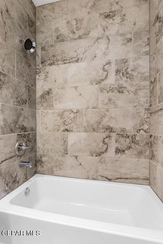 11648 FLOR FREESIA Drive, Socorro, TX 79927