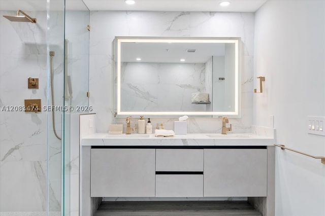 6899 Collins Ave 1008, Miami Beach, FL 33141