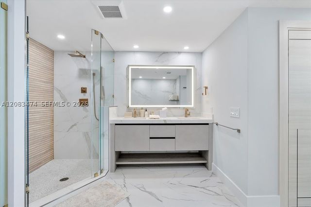 6899 Collins Ave 1008, Miami Beach, FL 33141