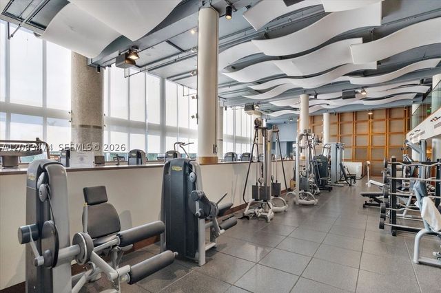 6899 Collins Ave 1008, Miami Beach, FL 33141
