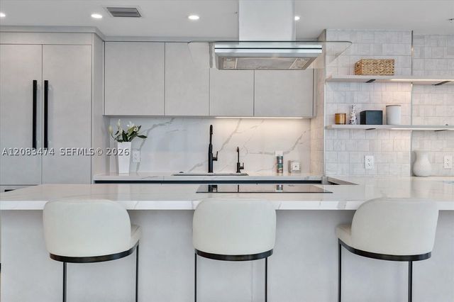 6899 Collins Ave 1008, Miami Beach, FL 33141