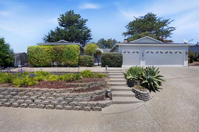 9345 Holly Oak Way, Salinas, CA 93907