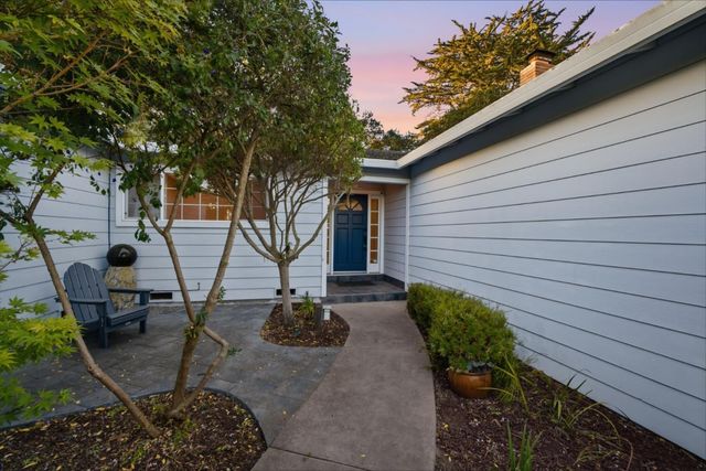 9345 Holly Oak Way, Salinas, CA 93907