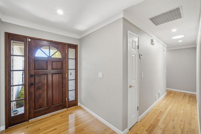 9345 Holly Oak Way, Salinas, CA 93907