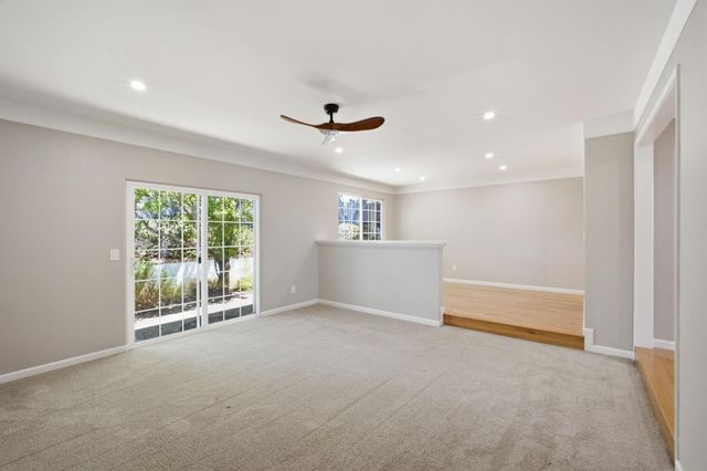 9345 Holly Oak Way, Salinas, CA 93907
