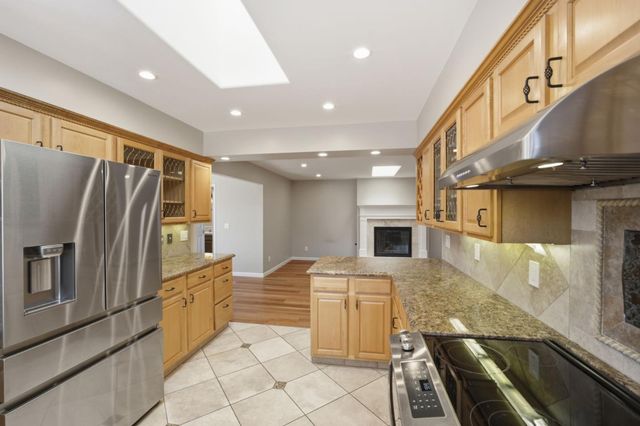 9345 Holly Oak Way, Salinas, CA 93907