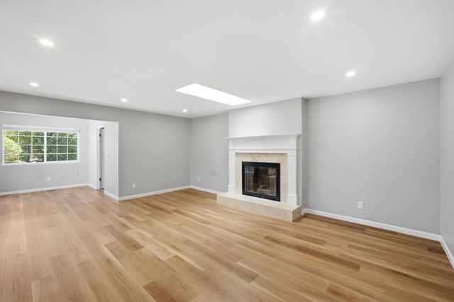 9345 Holly Oak Way, Salinas, CA 93907