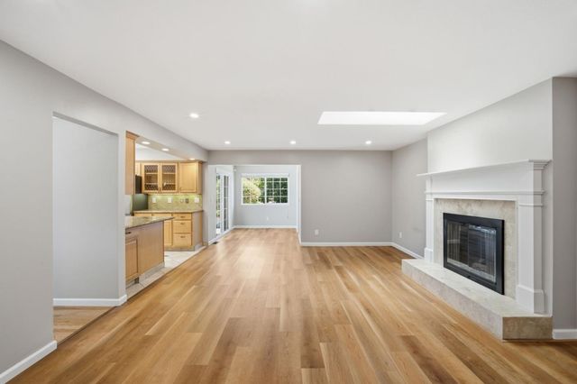 9345 Holly Oak Way, Salinas, CA 93907