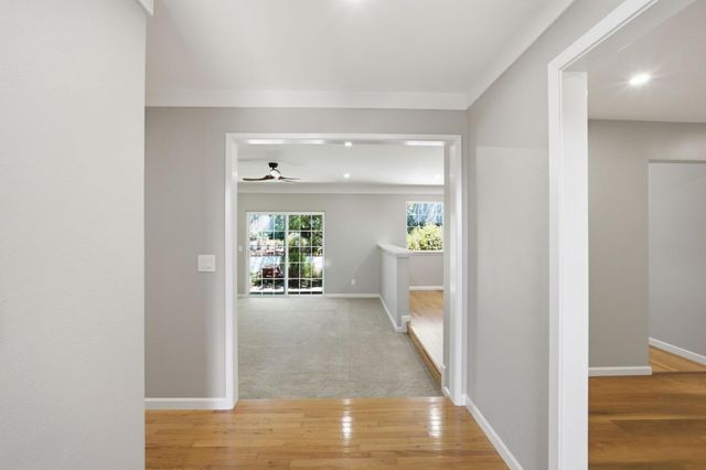 9345 Holly Oak Way, Salinas, CA 93907
