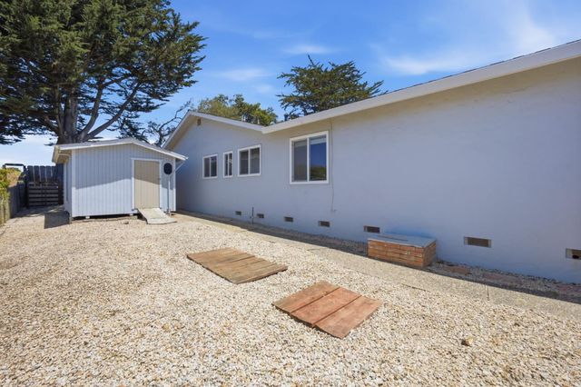 9345 Holly Oak Way, Salinas, CA 93907
