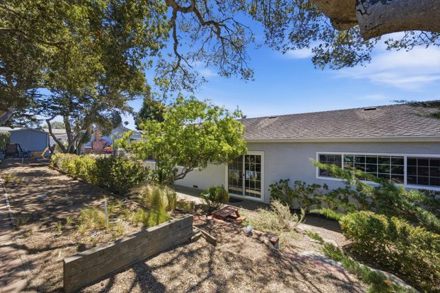 9345 Holly Oak Way, Salinas, CA 93907