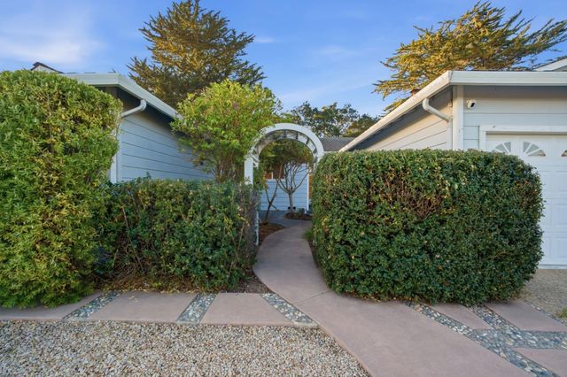 9345 Holly Oak Way, Salinas, CA 93907