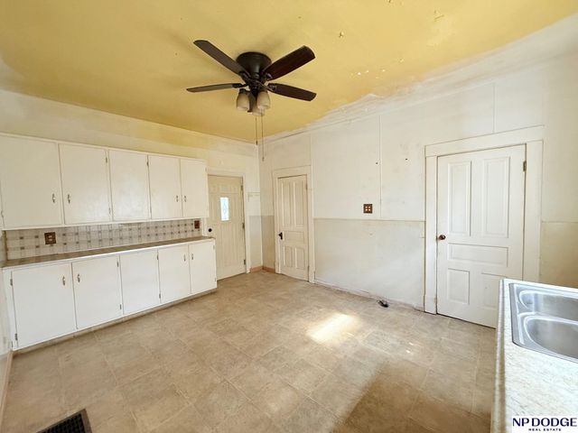 1666 N H Street, Fremont, NE 68025