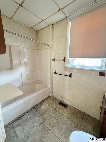 1666 N H Street, Fremont, NE 68025