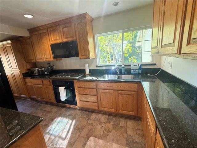 7630 Jellico, Northridge, CA 91325