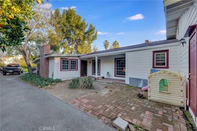 7630 Jellico, Northridge, CA 91325