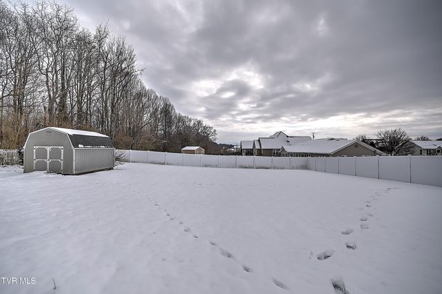 673 Sugar Hollow Road, Telford, TN 37690