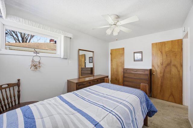 305 21st Avenue N, Fargo, ND 58102