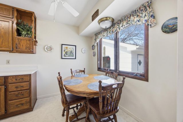 305 21st Avenue N, Fargo, ND 58102