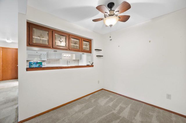 1654 Carriage LANE, New Berlin, WI 53151