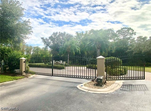 3455 Laurel Greens LN S 103, Naples, FL 34119