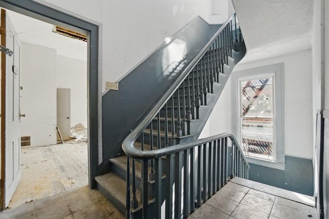 64 E McMicken Avenue, Cincinnati, OH 45202